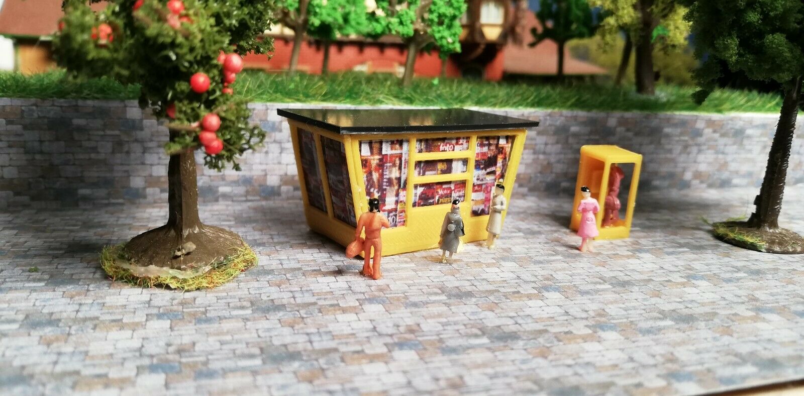 DDR Kiosk mit Telefonzelle | Bausatz | Spur N | 1:160 | Zeitungskiosk
