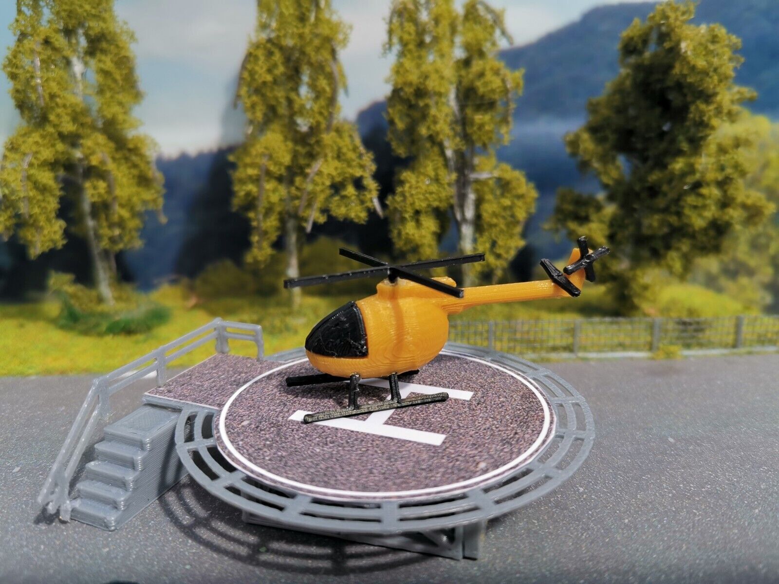 Helicopter | Rettungshubschrauber | Spur Z | 1:220