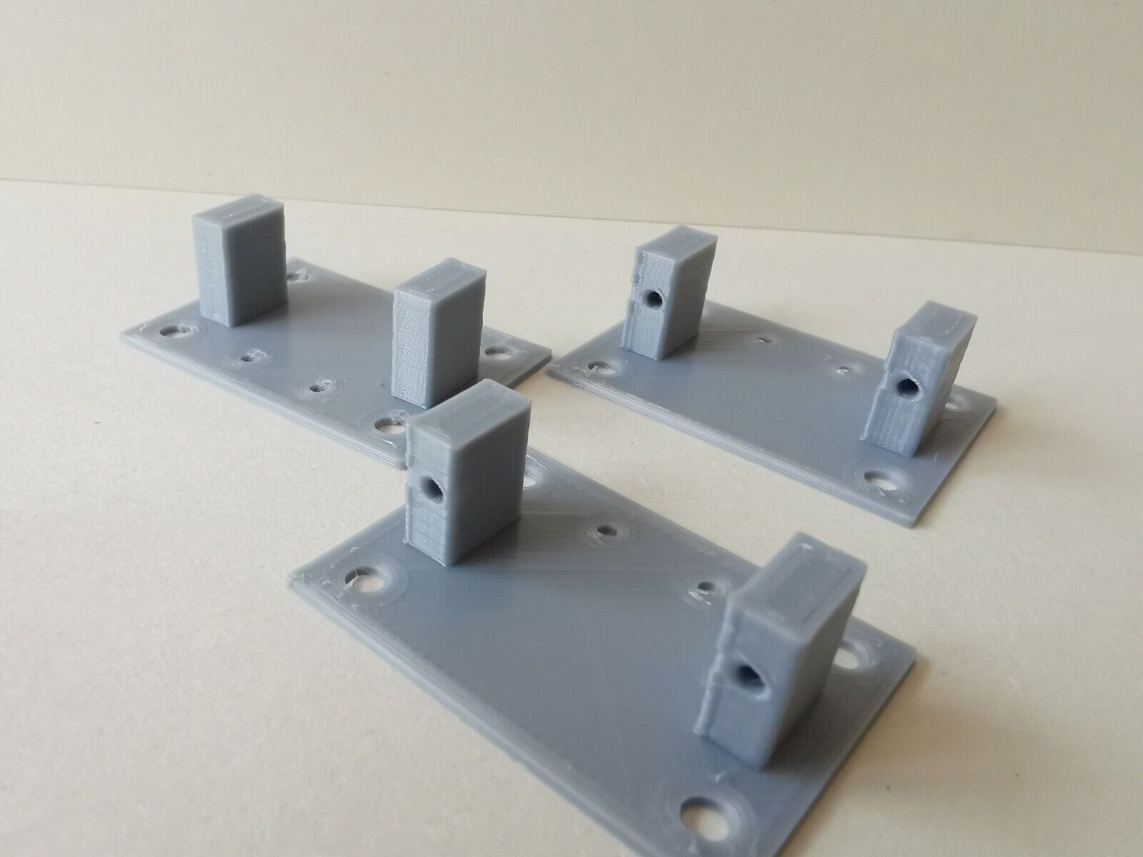 5x Servohalterung Weichenantrieb Servohalter für MG90S Spur H0,TT,N,Z