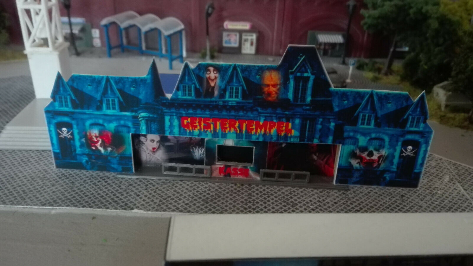 Geisterbahn | Spur H0 1:87 | Lasercut | Kirmes | Rummel| Fahrgeschäft