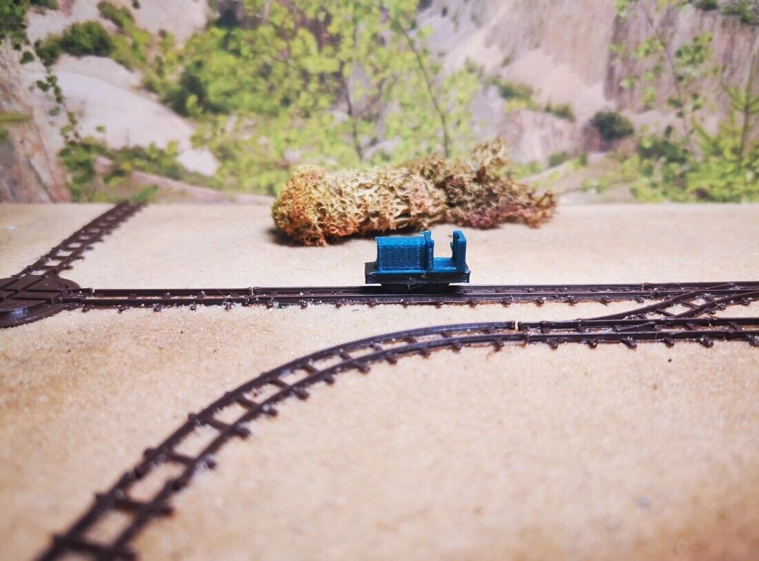 Feldbahn Diesellok offen Spur N | Bausatz Grün