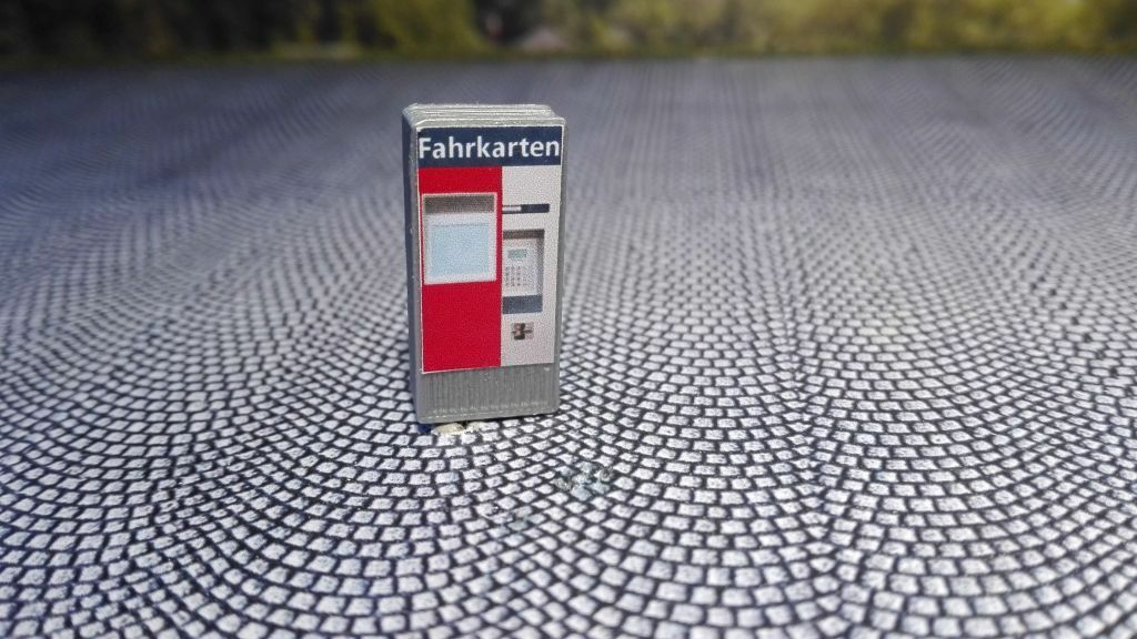 2x Fahrkartenautomat DB Ticketautomat TT |Bahnsteig| Bahnhof |1:120