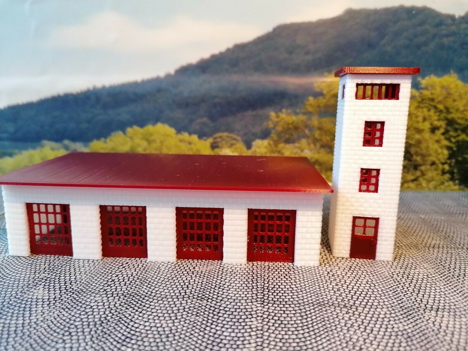 Feuerwehr mit Schlauchturm | Spur Z  | 1:220