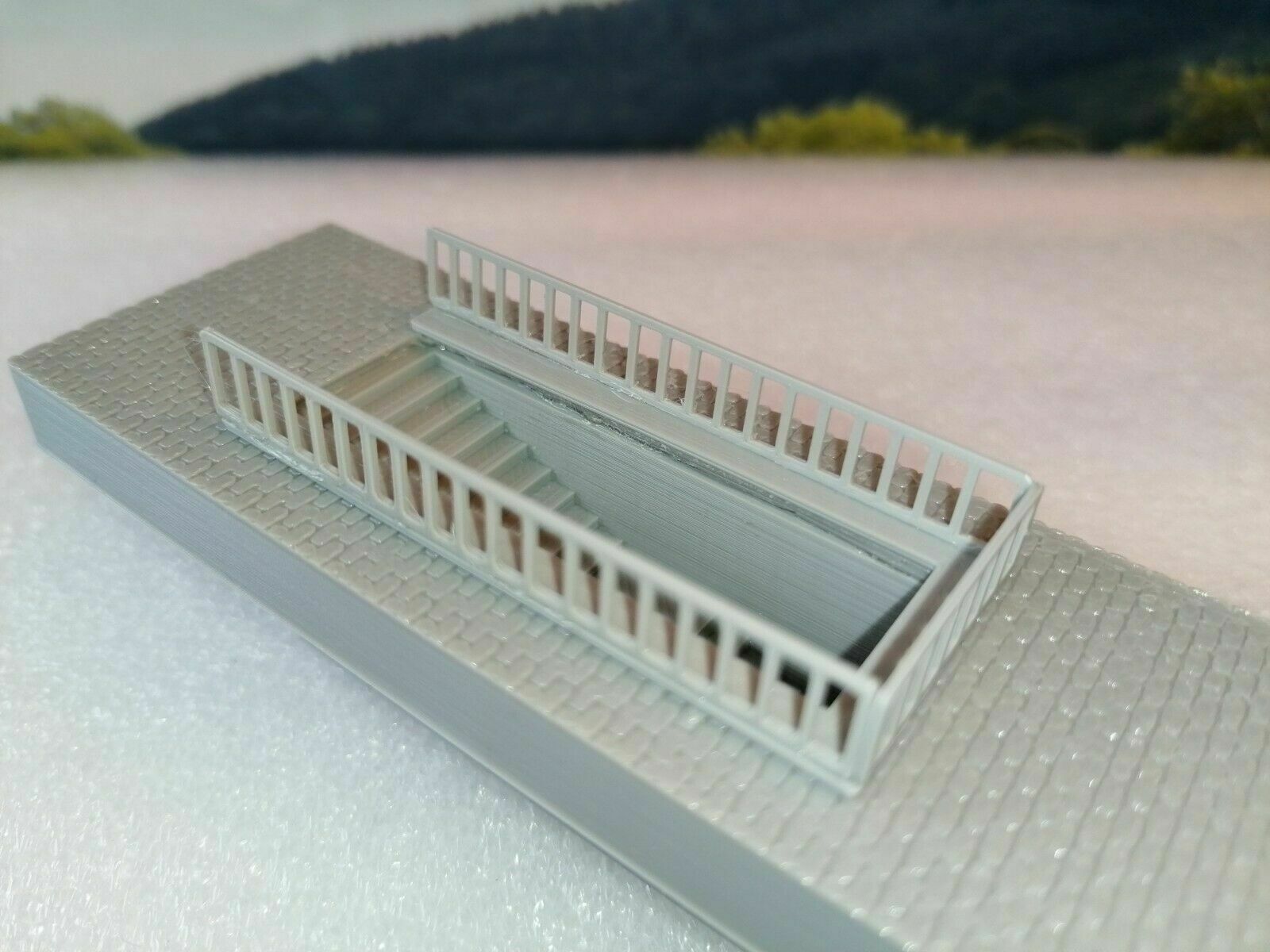 Bahnsteigunterführung | Treppe | Eingang | Spur N 1:160 |