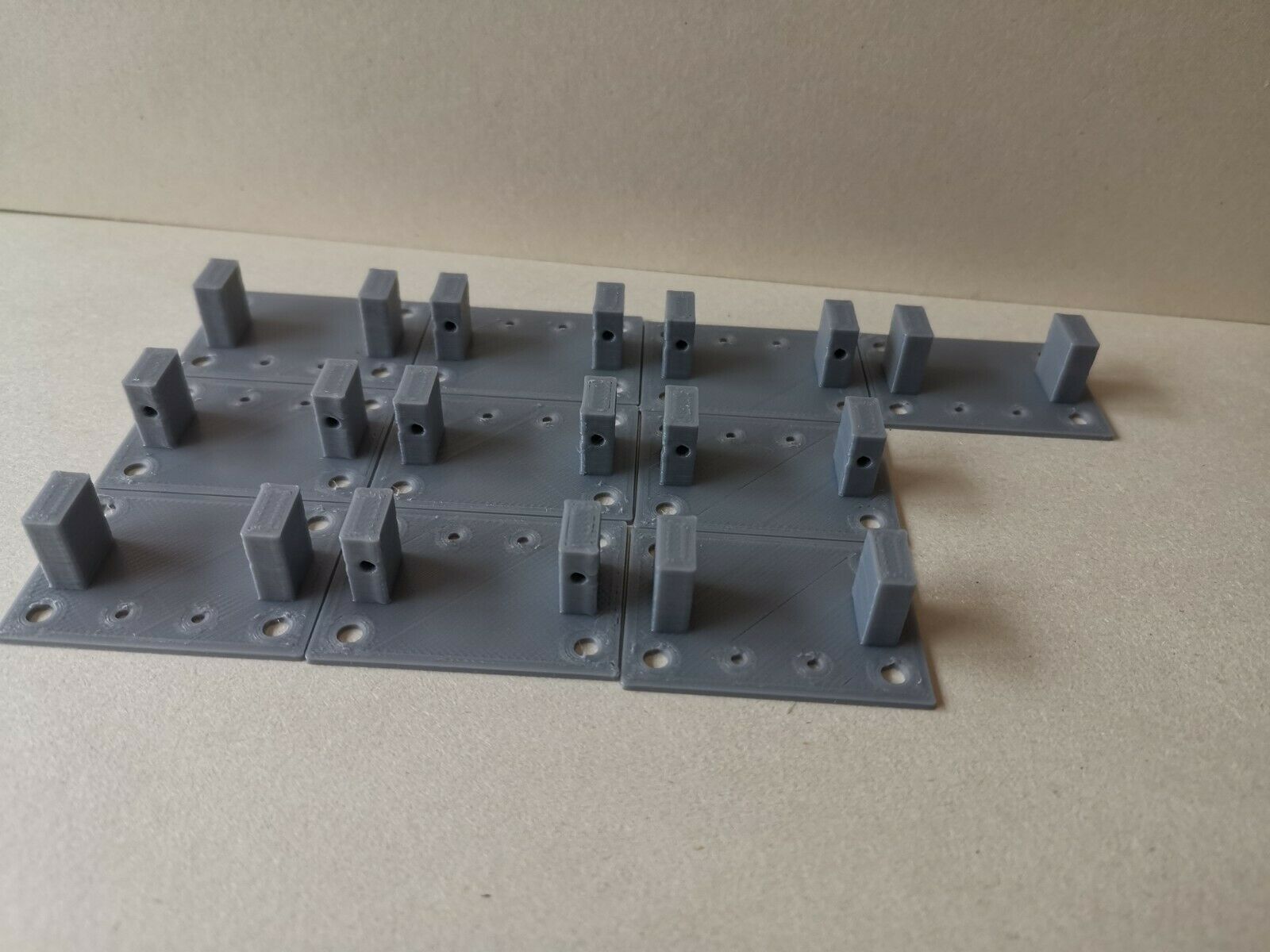 10x Servohalterung Weichenantrieb Servohalter für SG90 Spur H0,TT,N,Z 